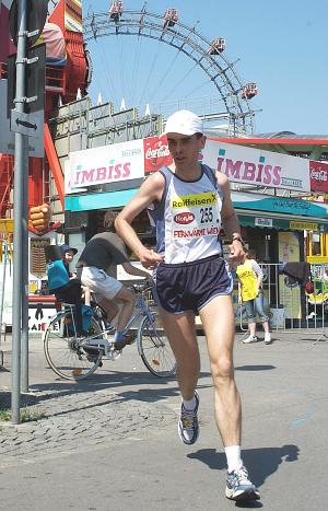 Vienna City Marathon, 25. Mai 2003. Foto mit freundlicher Genehmigung von http://www.actionphoto.net/